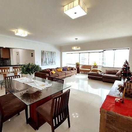 Apto Amplo 1Suite Mais 2Quartos - Quadra Mar 50M Da Praia - Somente Familiares Balneario Camboriu Bagian luar foto