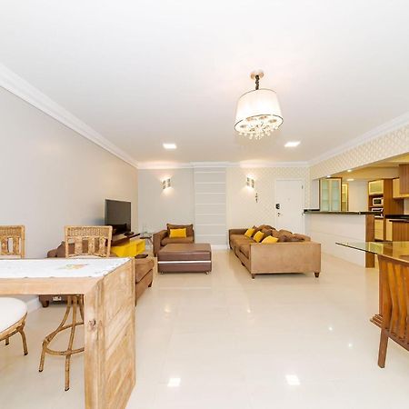 Apto Amplo 1Suite Mais 2Quartos - Quadra Mar 50M Da Praia - Somente Familiares Balneario Camboriu Bagian luar foto