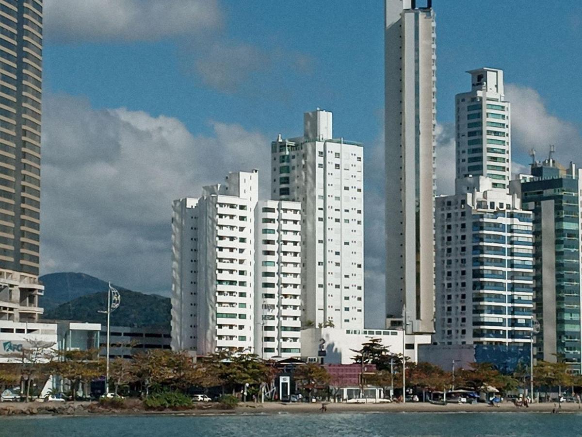 Apto Amplo 1Suite Mais 2Quartos - Quadra Mar 50M Da Praia - Somente Familiares Balneario Camboriu Bagian luar foto