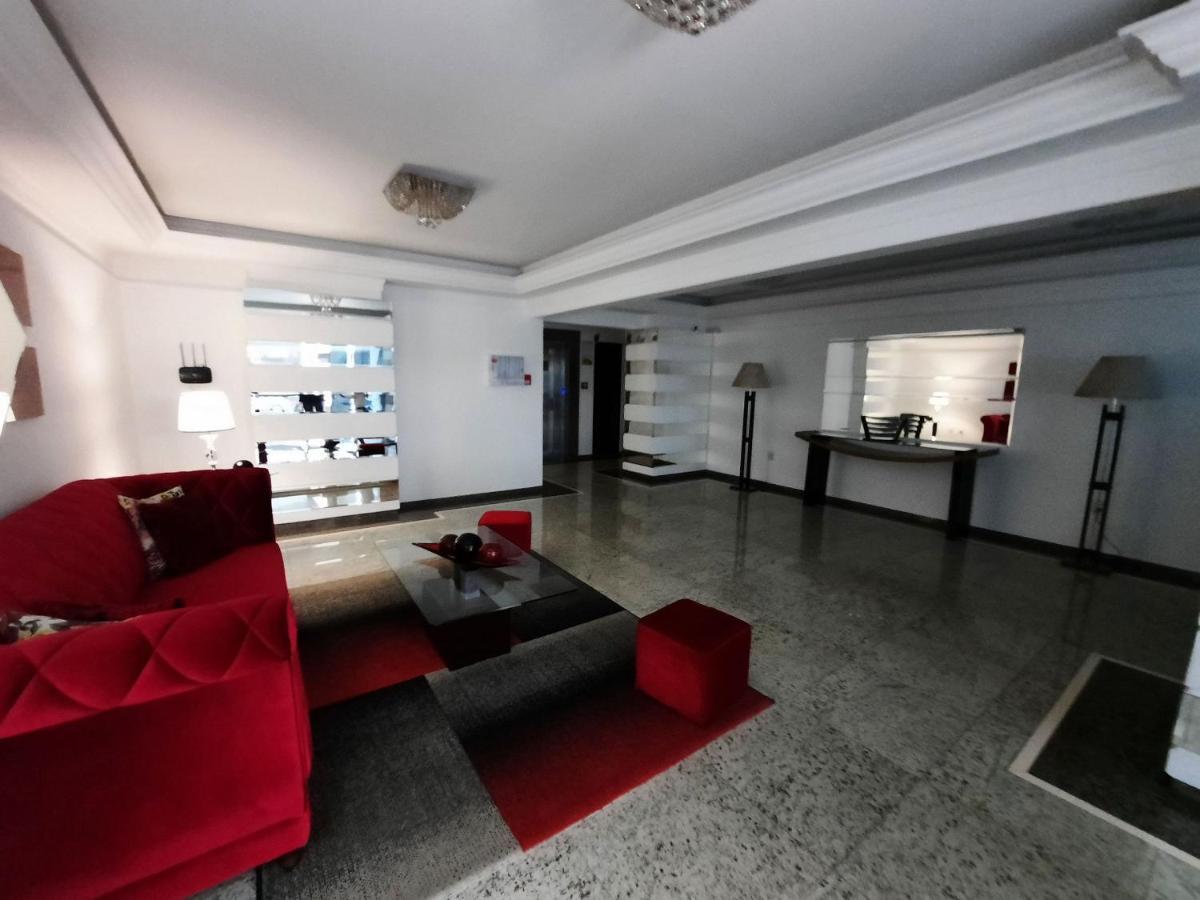 Apto Amplo 1Suite Mais 2Quartos - Quadra Mar 50M Da Praia - Somente Familiares Balneario Camboriu Bagian luar foto