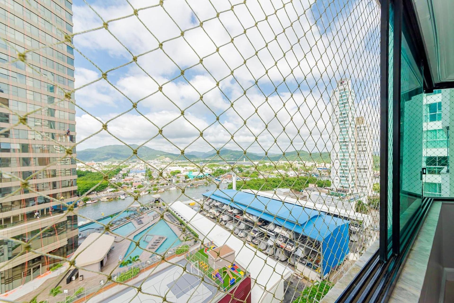 Apto Amplo 1Suite Mais 2Quartos - Quadra Mar 50M Da Praia - Somente Familiares Balneario Camboriu Bagian luar foto