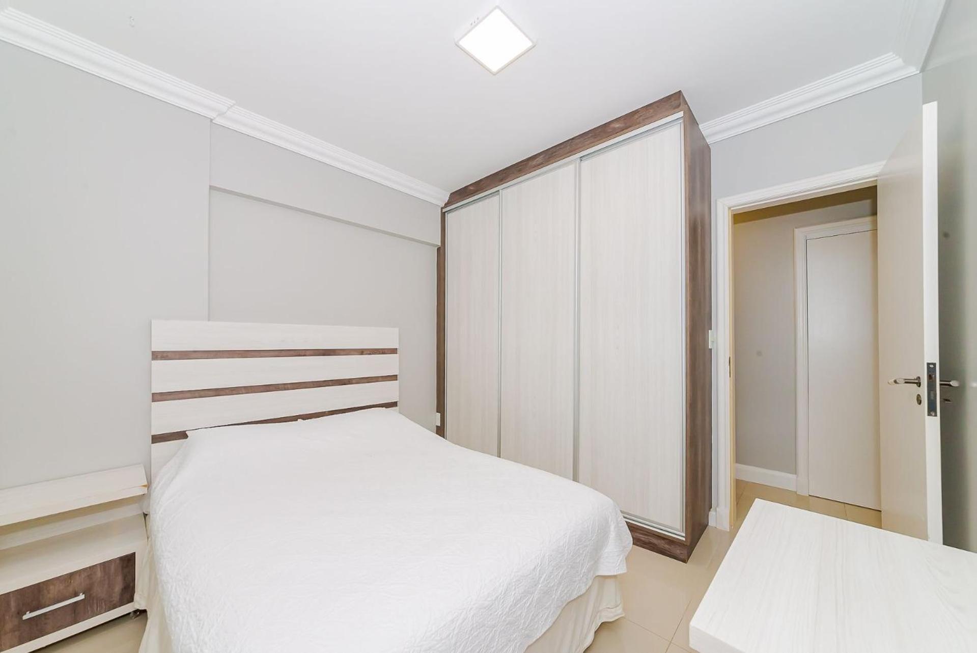Apto Amplo 1Suite Mais 2Quartos - Quadra Mar 50M Da Praia - Somente Familiares Balneario Camboriu Bagian luar foto