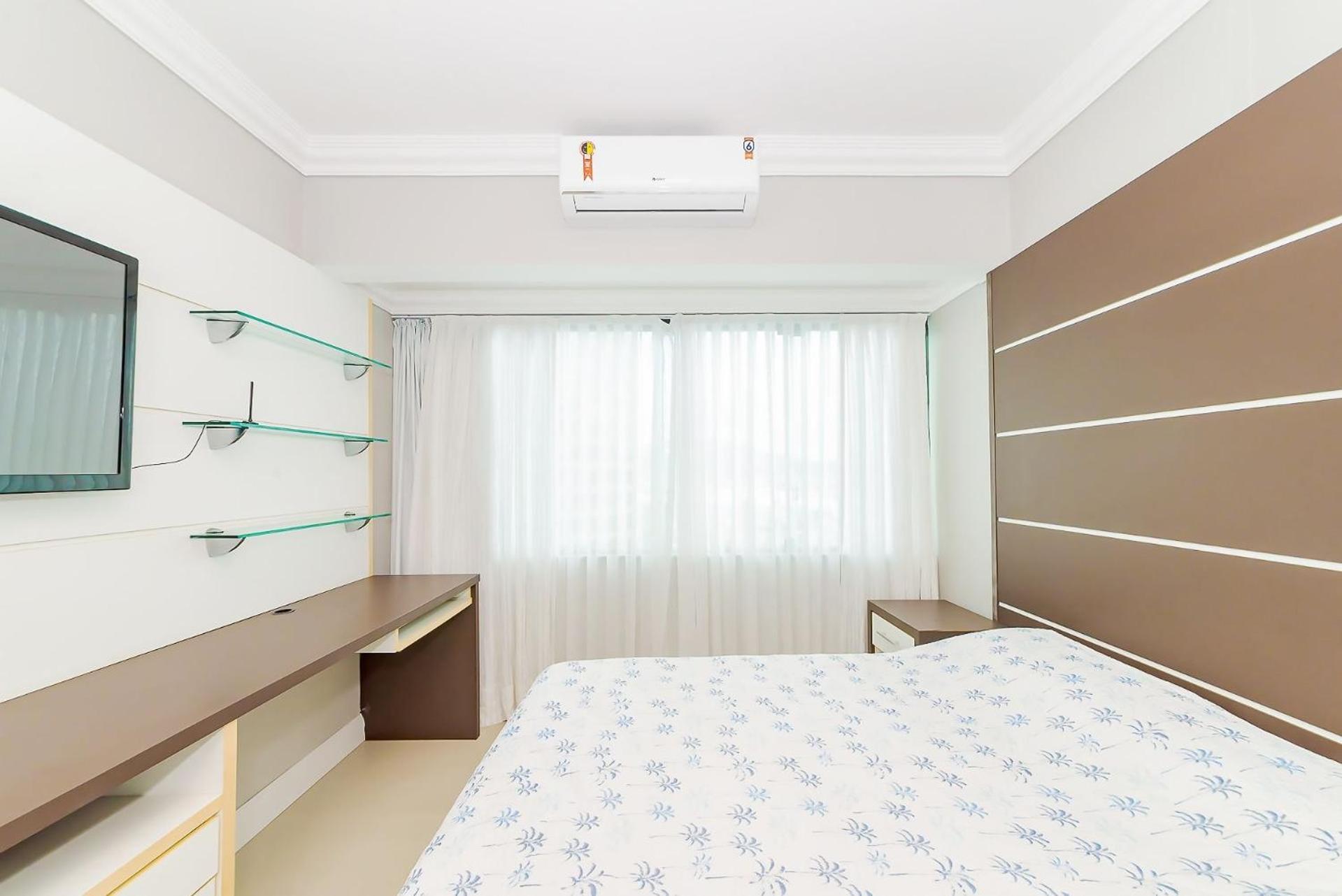 Apto Amplo 1Suite Mais 2Quartos - Quadra Mar 50M Da Praia - Somente Familiares Balneario Camboriu Bagian luar foto