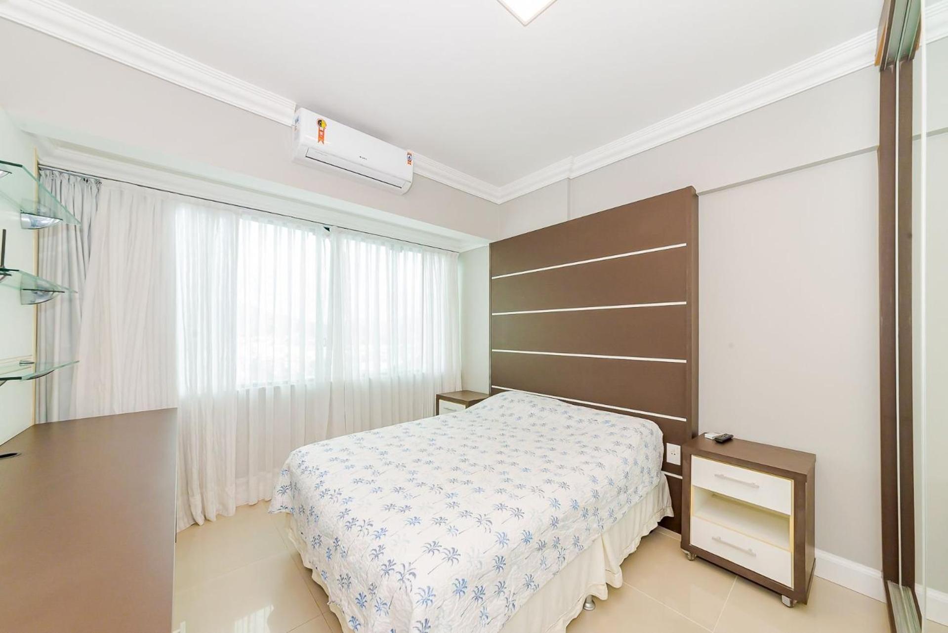 Apto Amplo 1Suite Mais 2Quartos - Quadra Mar 50M Da Praia - Somente Familiares Balneario Camboriu Bagian luar foto